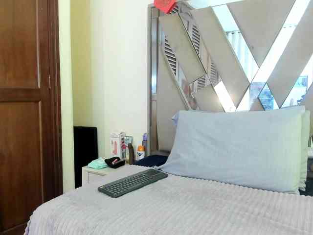 anisha-zambrano Live Webcam on BongaCams