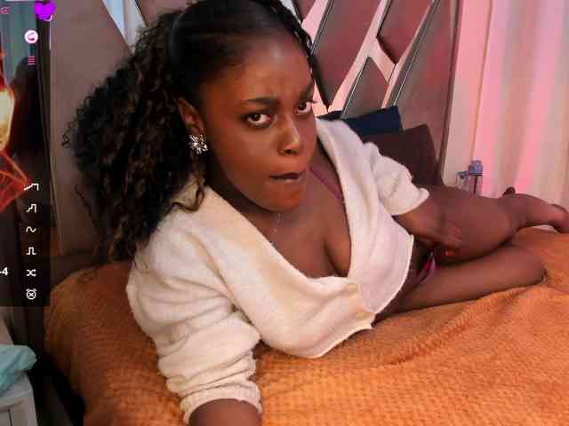 anisha-zambrano webcam