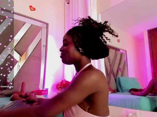 anisha-zambrano webcam