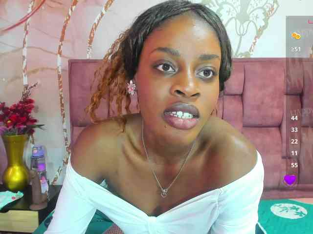 anisha-zambrano webcam