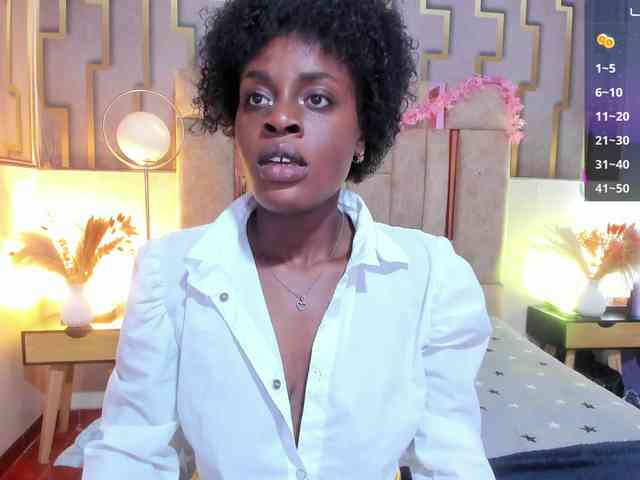 anisha-zambrano webcam