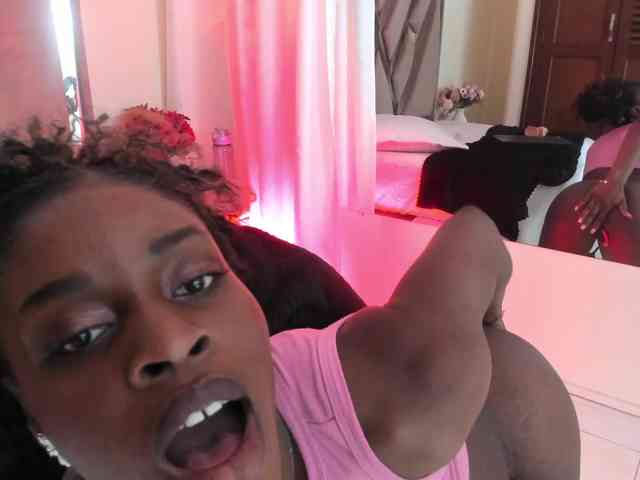 anisha-zambrano webcam