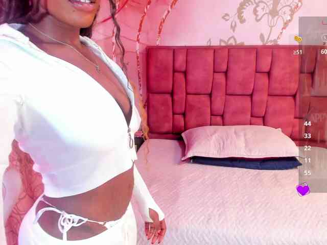 anisha-zambrano webcam