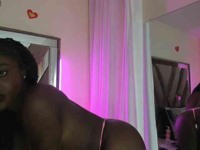 anisha-zambrano webcam