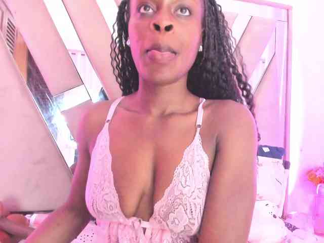 anisha-zambrano webcam