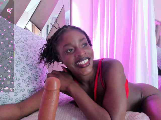 anisha-zambrano webcam