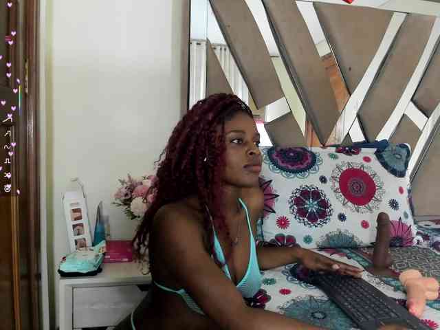 anisha-zambrano webcam