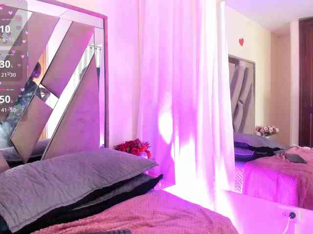 anisha-zambrano webcam