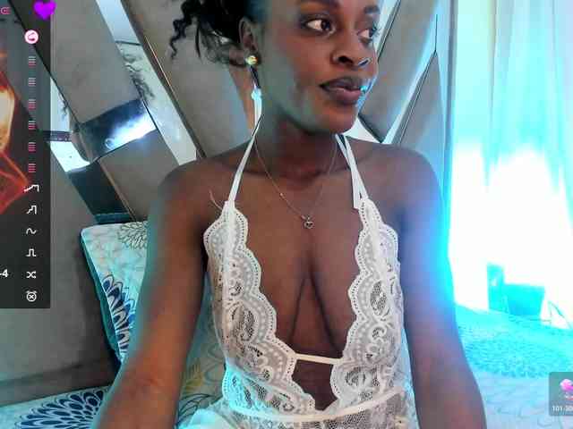 anisha-zambrano webcam