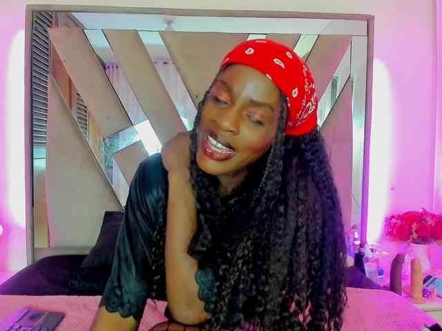 anisha-zambrano webcam