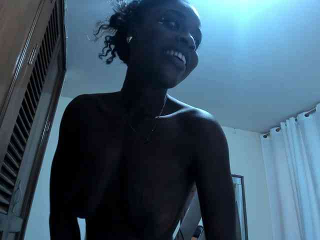 anisha-zambrano webcam