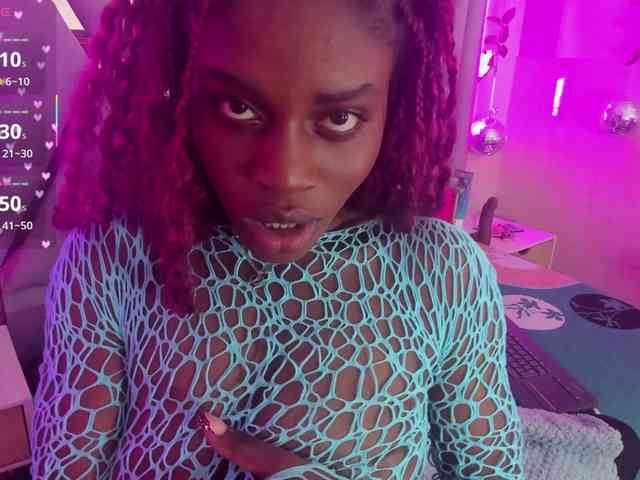 anisha-zambrano webcam