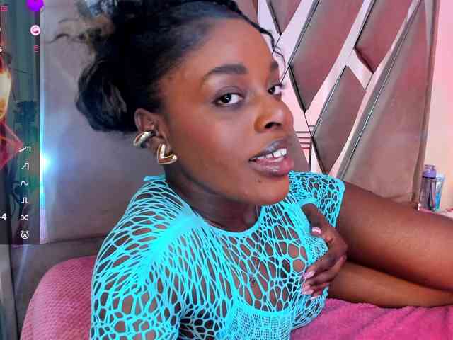 anisha-zambrano webcam