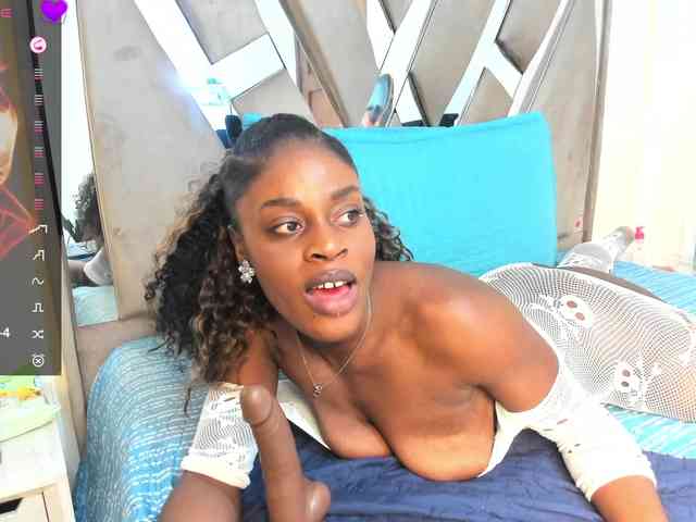 anisha-zambrano webcam