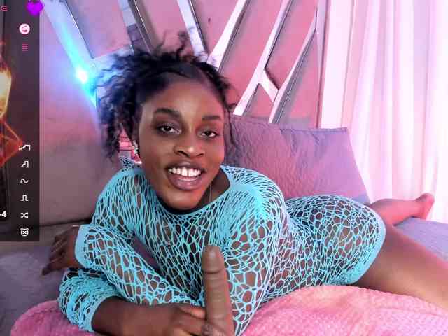 anisha-zambrano webcam