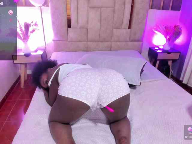 anisha-zambrano webcam