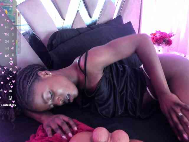 anisha-zambrano webcam