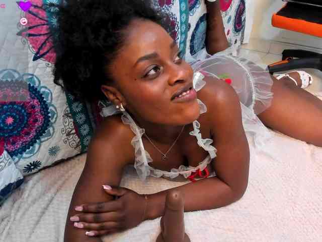 anisha-zambrano webcam