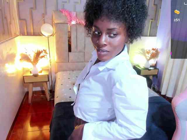 anisha-zambrano webcam