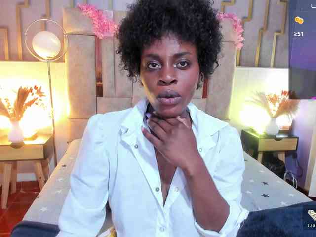 anisha-zambrano webcam