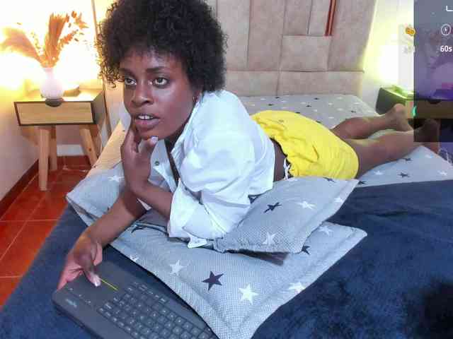 anisha-zambrano webcam