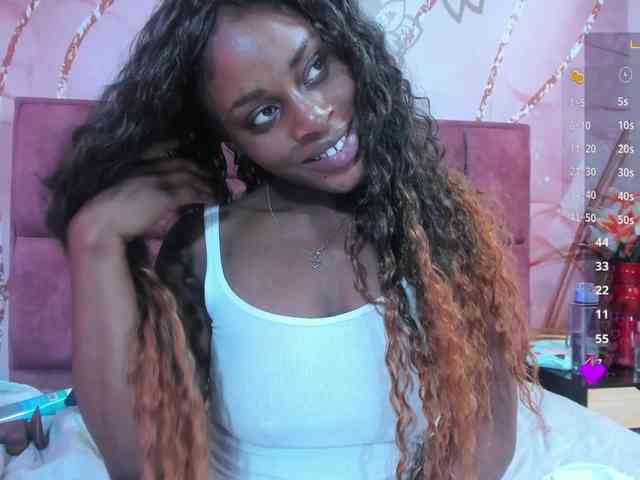 anisha-zambrano webcam