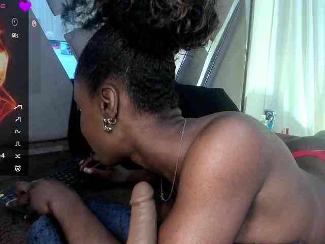 anisha-zambrano webcam