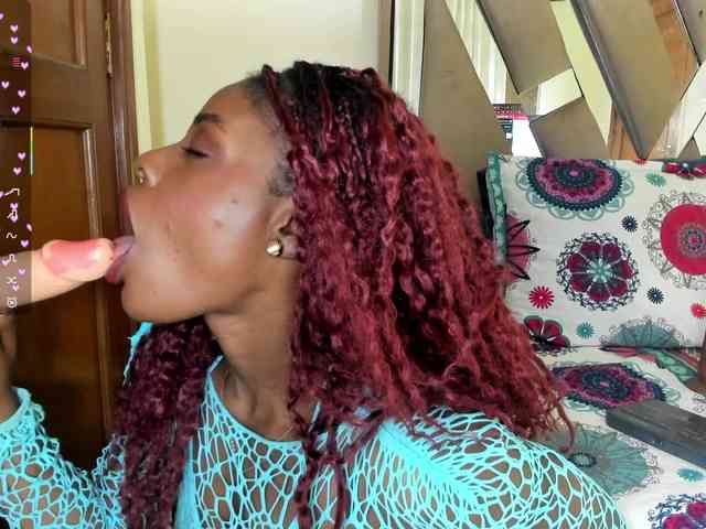 anisha-zambrano webcam