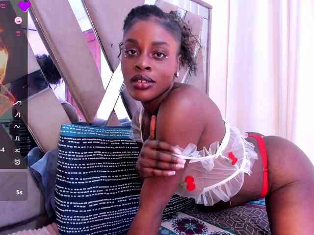 anisha-zambrano webcam