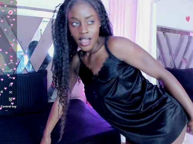 anisha-zambrano webcam