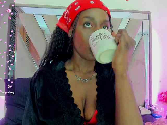 anisha-zambrano webcam