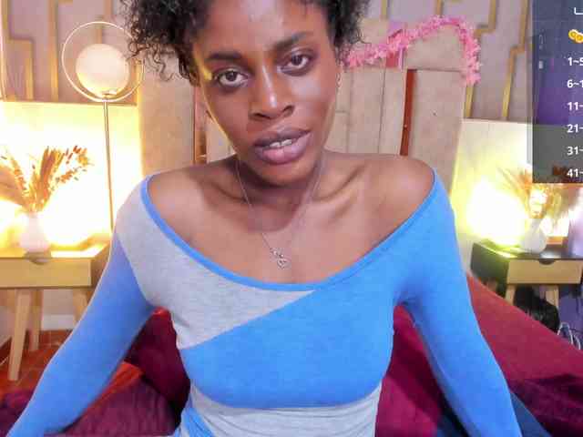 anisha-zambrano webcam