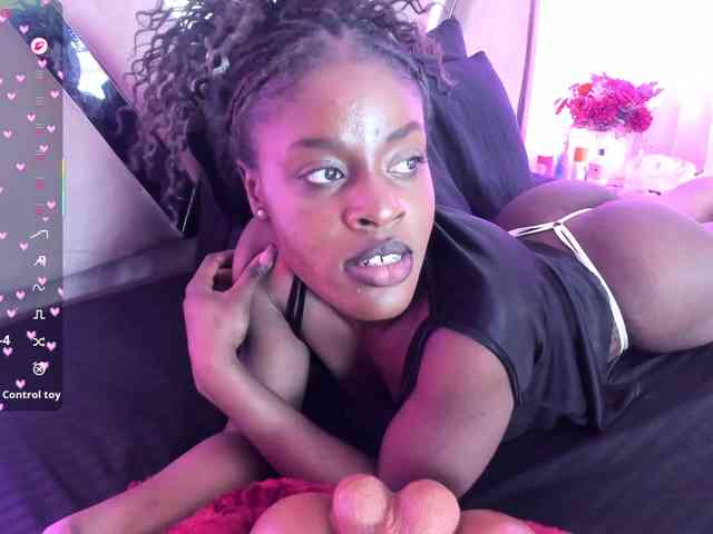 anisha-zambrano webcam