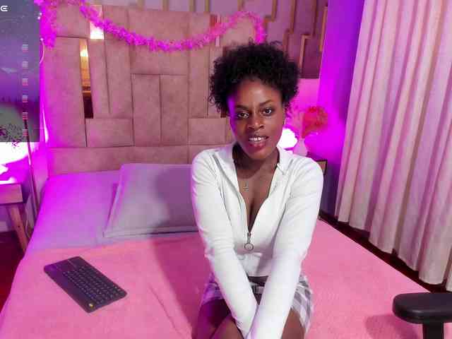 anisha-zambrano webcam