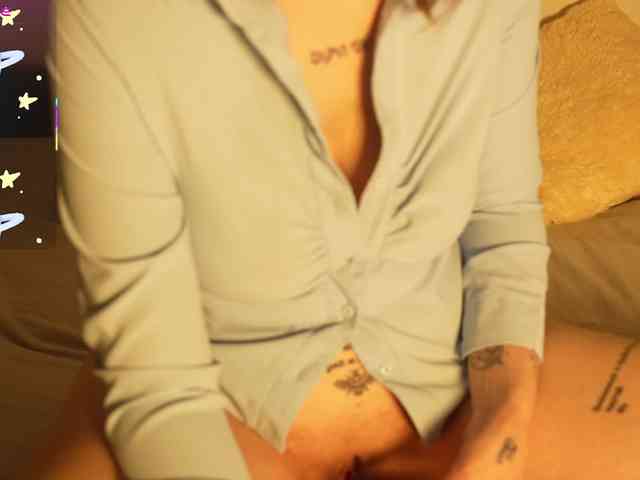 Sashapeachygirl webcam