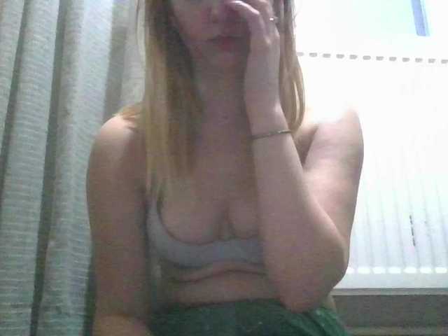 Irenne18's BongaCams show and profile