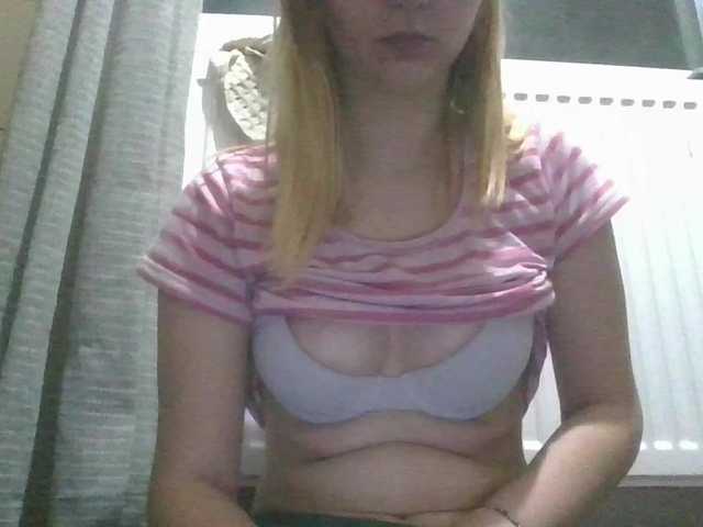 Irenne18's BongaCams show and profile