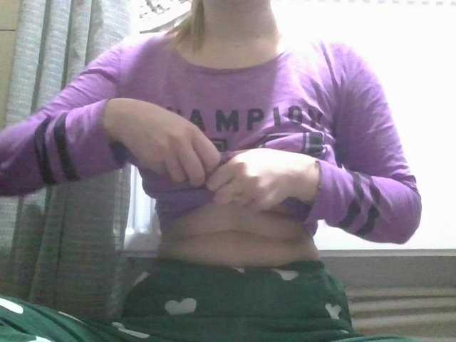 Irenne18's BongaCams show and profile