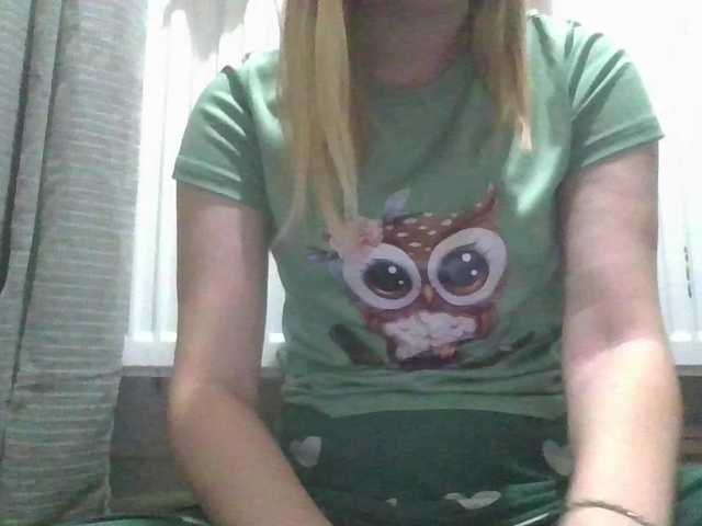 Irenne18's BongaCams show and profile