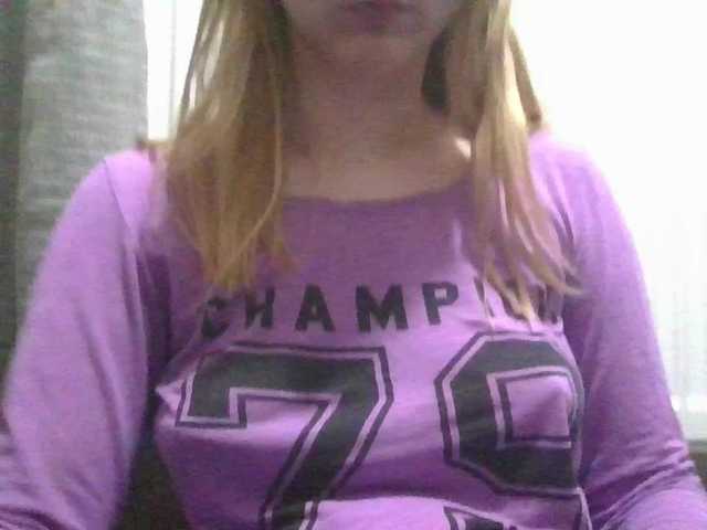 Irenne18's BongaCams show and profile