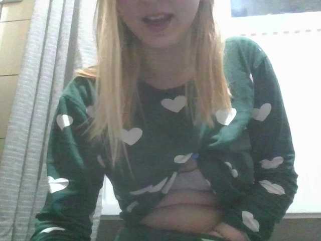 Irenne18's BongaCams show and profile