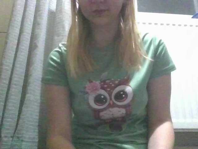 Irenne18's BongaCams show and profile