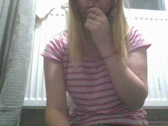 Irenne18's BongaCams show and profile