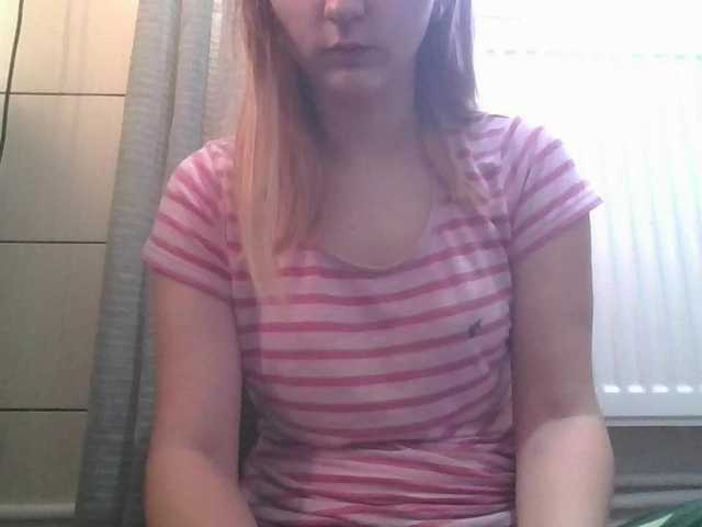 Irenne18's BongaCams show and profile