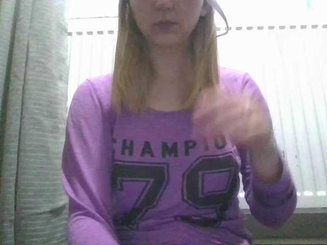 Irenne18's BongaCams show and profile