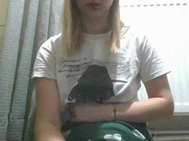 Irenne18's BongaCams show and profile