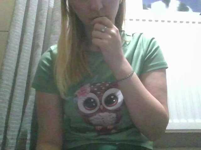 Irenne18's BongaCams show and profile