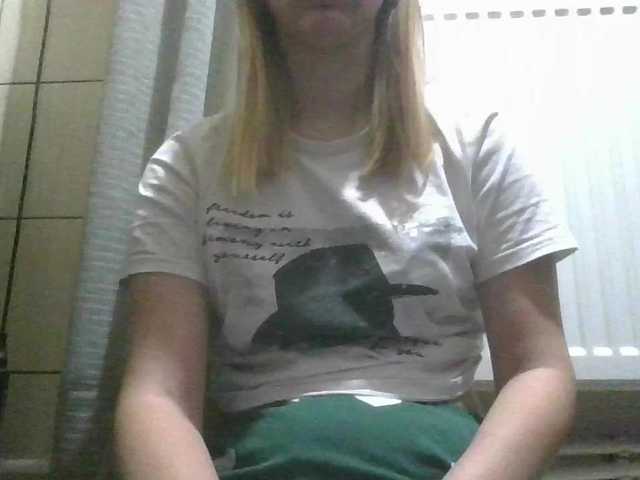 Irenne18's BongaCams show and profile