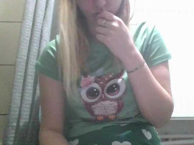 Irenne18's BongaCams show and profile