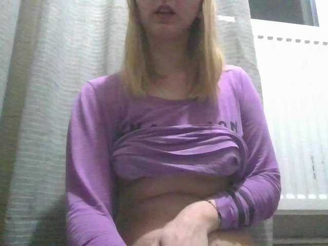 Irenne18's BongaCams show and profile